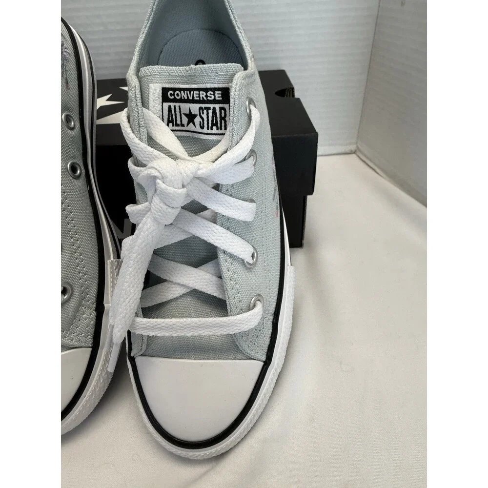 Converse All Star Chuck Taylor All Star OX Sneakers Embroidered Floral Sz 1
